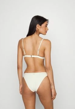 Billabong EYE LIT YOUR FIRE SCOOP HIKE - Bikini Bottoms - Salt Crystal -Billabong Shop 27da9e8e7452402c893d478545438cce