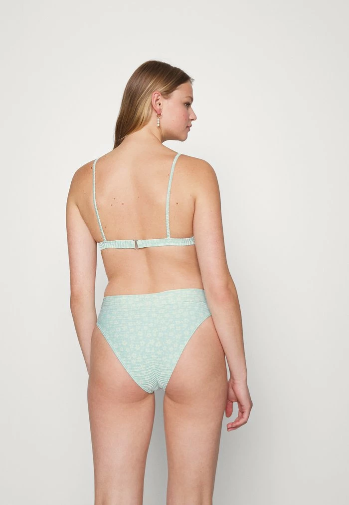 CRUSH ON YOU COCO BRALETTE - Bikini top - mint Billabong CRUSH ON YOU COCO BRALETTE - Bikini Top - Mint -Billabong Shop 8557253d812e402d8f0adcafebed0b0c