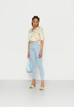 Billabong TOO CUTE - Blouse - White Multi -Billabong Shop a48e85af71af43bda9657b16cb4dcd28