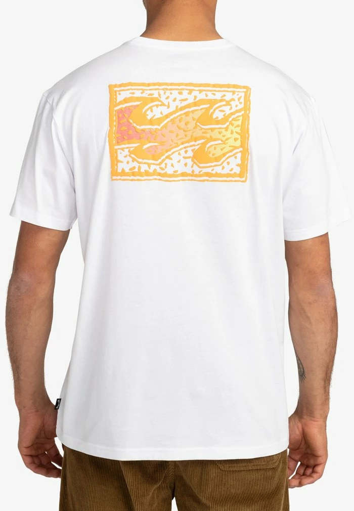 CRAYON WAVE - Print T-shirt - white Billabong CRAYON WAVE - Print T-shirt - White -Billabong Shop fb06fa75128141629b0ff9f3835a81b9